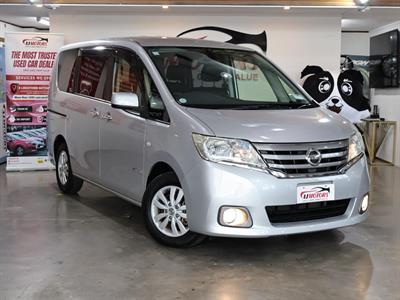 2013 Nissan Serena - Thumbnail