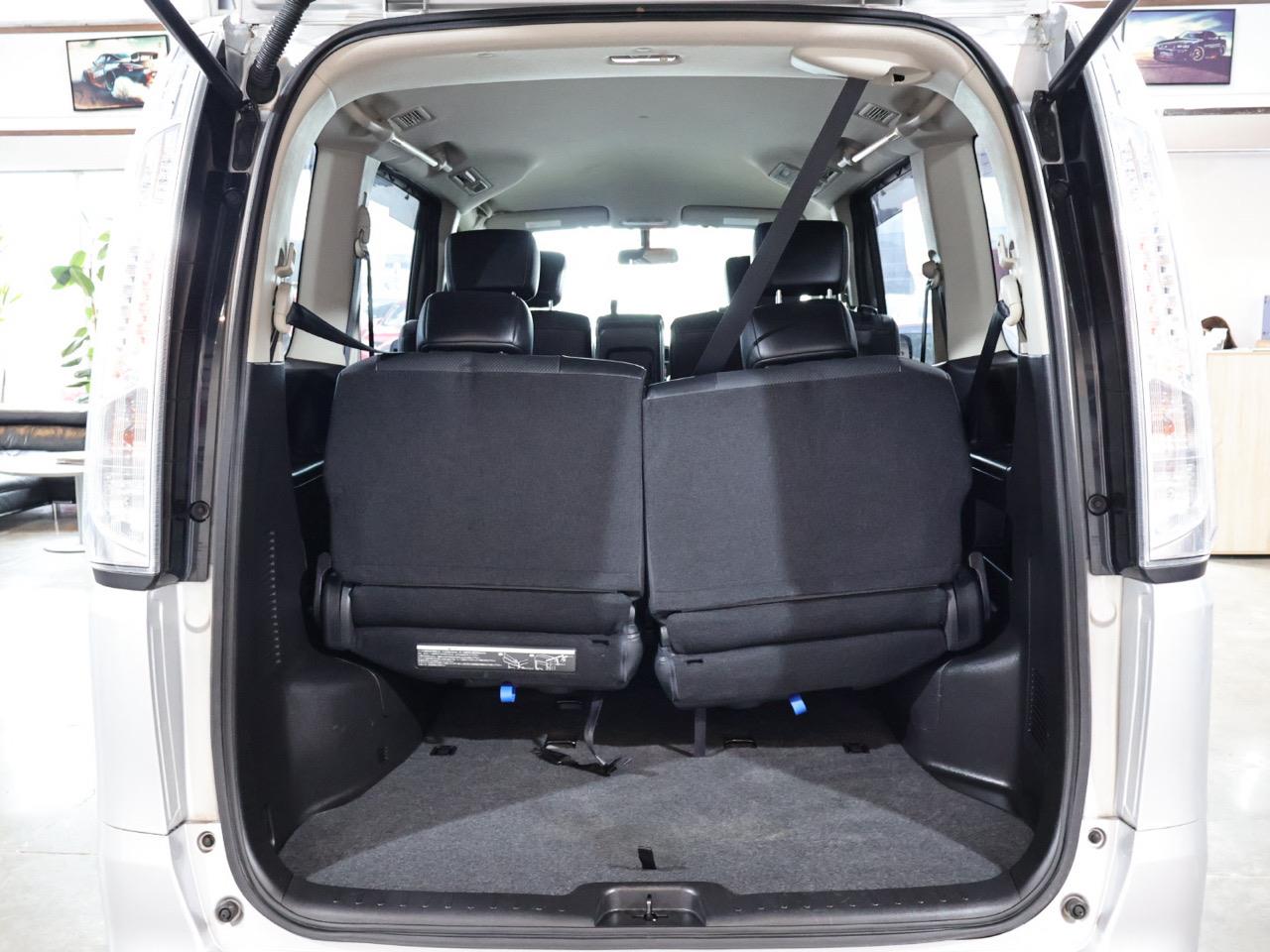 2013 Nissan Serena