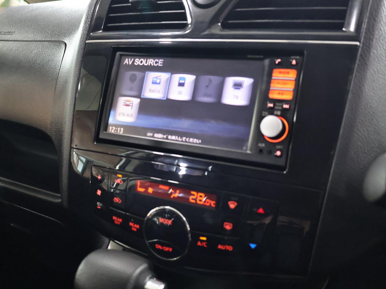 2013 Nissan Serena