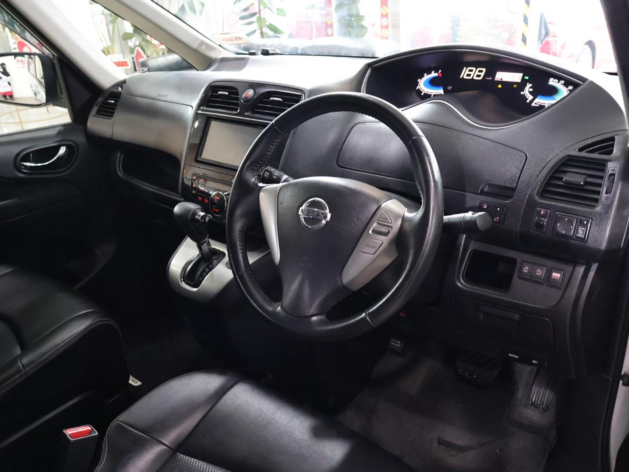 2013 Nissan Serena