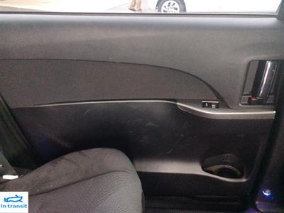 2012 Toyota Estima - Thumbnail