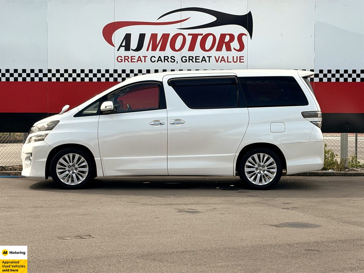 2012 Toyota Vellfire