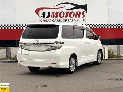 2012 Toyota Vellfire - Thumbnail