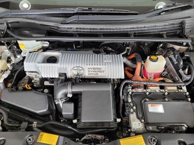 2012 Toyota Prius - Thumbnail