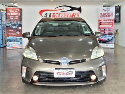 2012 Toyota Prius - Thumbnail