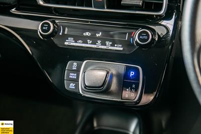 2022 Toyota Aqua - Thumbnail