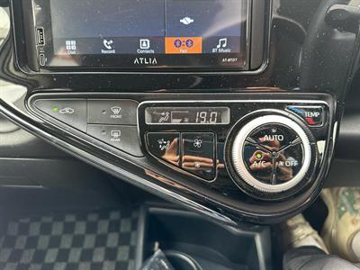 2017 Toyota Aqua - Thumbnail