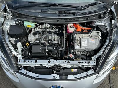 2017 Toyota Aqua - Thumbnail