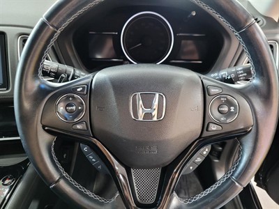 2016 Honda VEZEL HYBRID - Thumbnail
