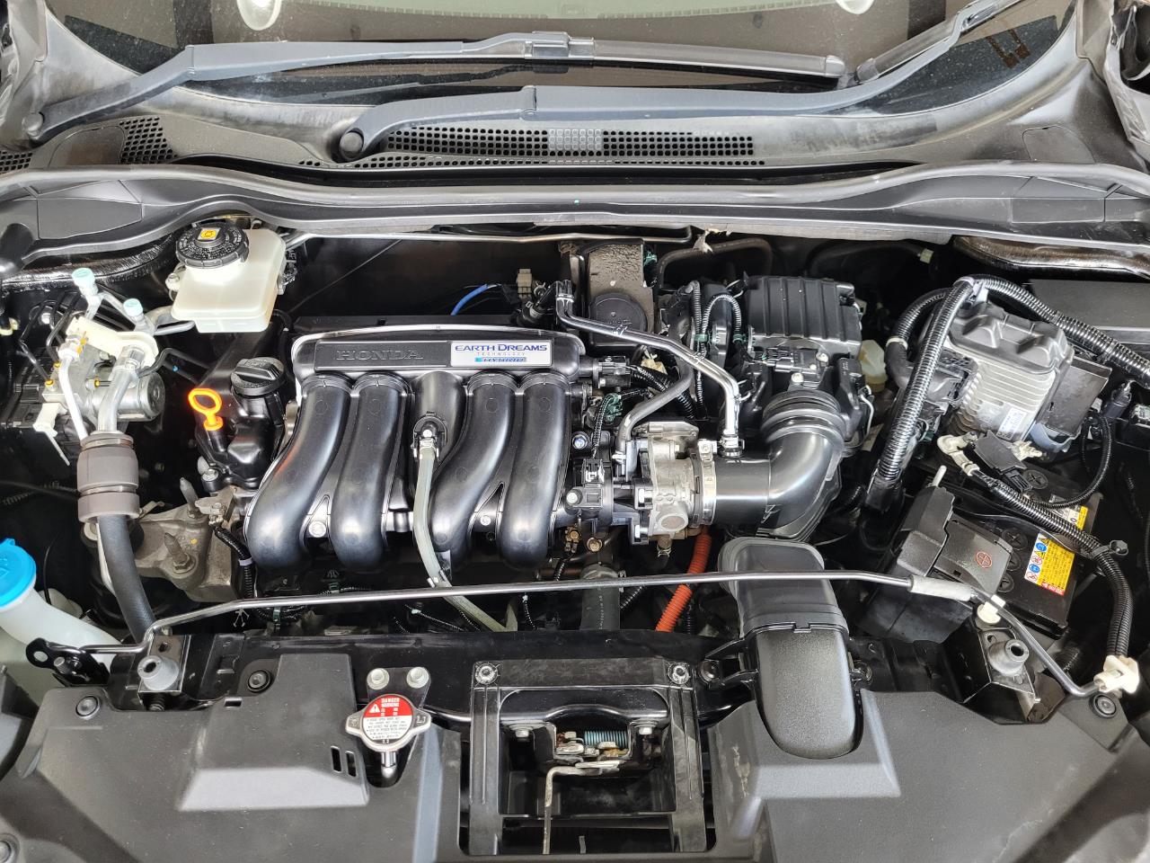 2016 Honda VEZEL HYBRID