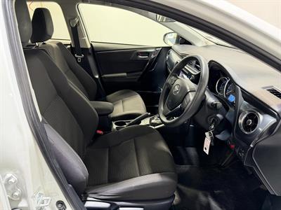 2018 Toyota Corolla - Thumbnail