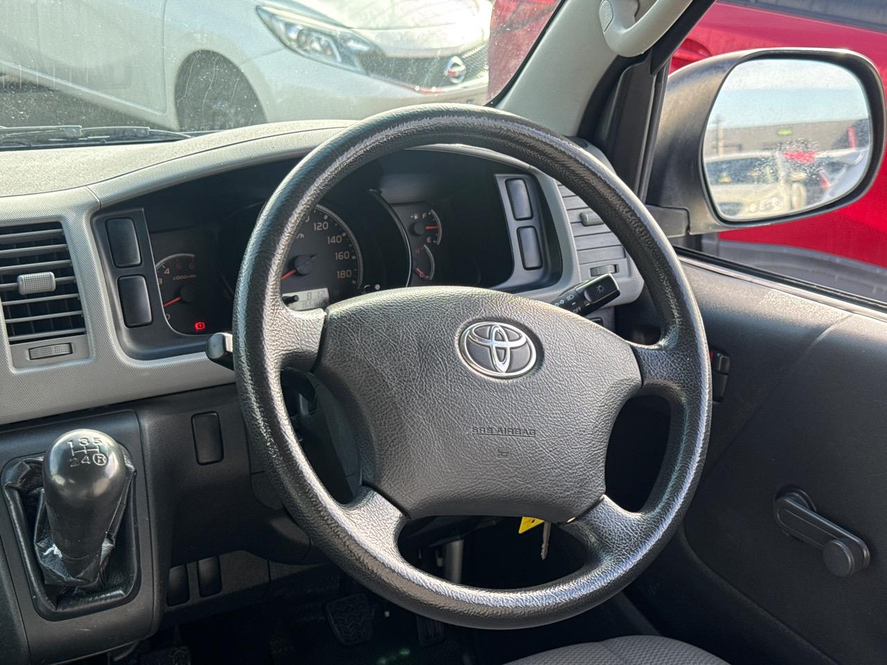 2010 Toyota Hiace