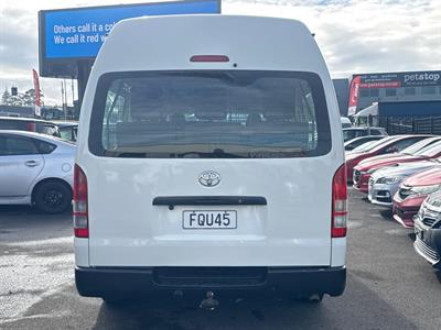 2010 Toyota Hiace - Thumbnail