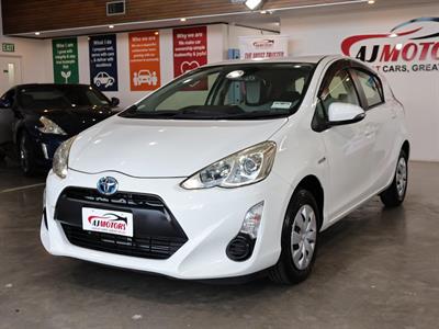 2015 Toyota Aqua - Thumbnail