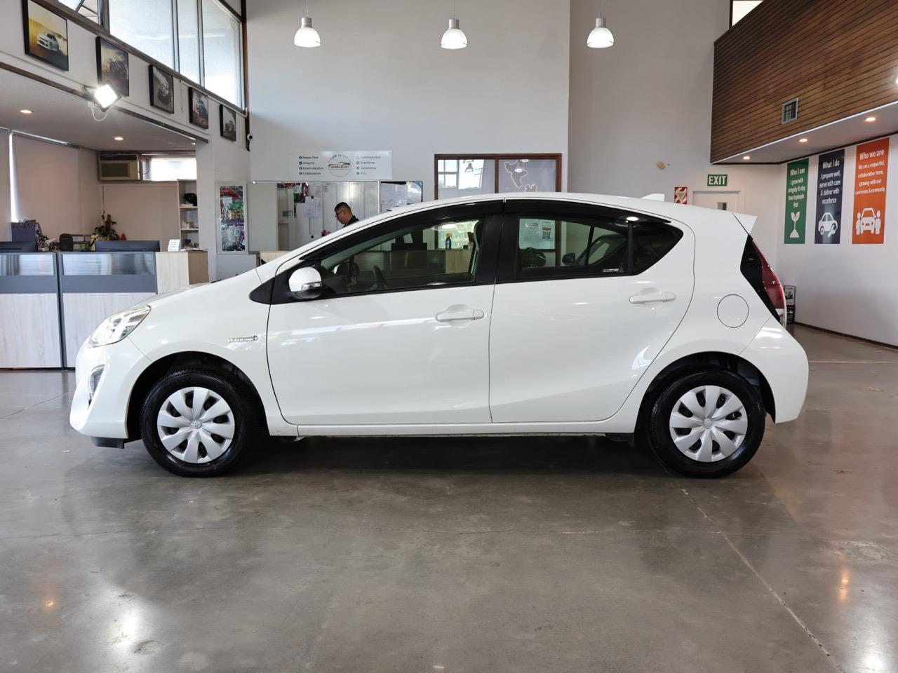 2015 Toyota Aqua