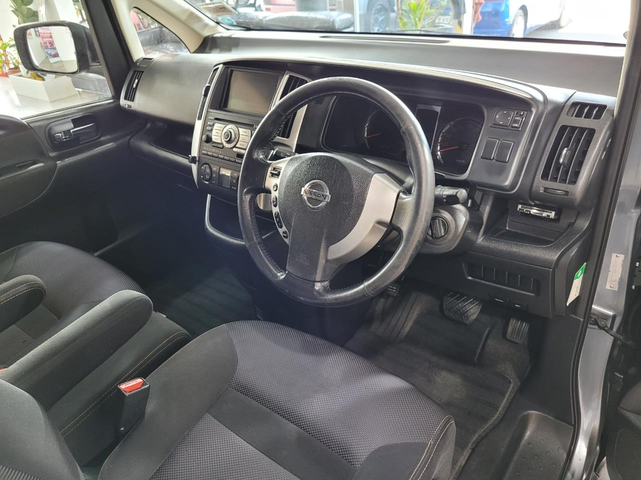 2008 Nissan Serena