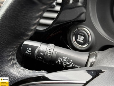 2022 Mitsubishi Outlander - Thumbnail