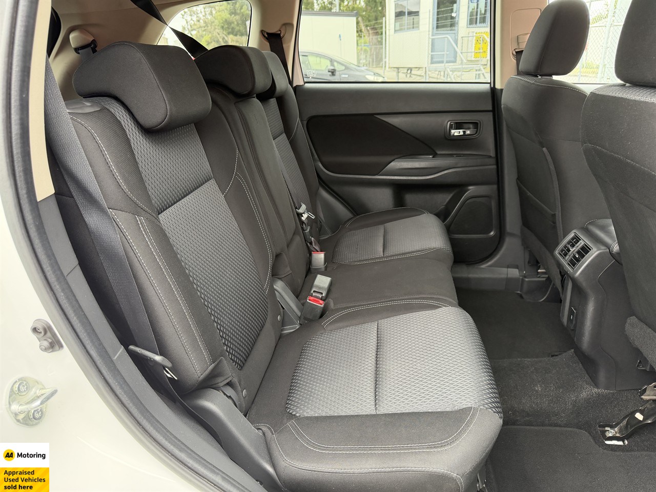 2022 Mitsubishi Outlander