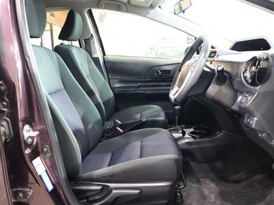 2015 Toyota Aqua - Thumbnail