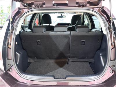 2015 Toyota Aqua - Thumbnail