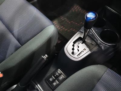 2015 Toyota Aqua - Thumbnail