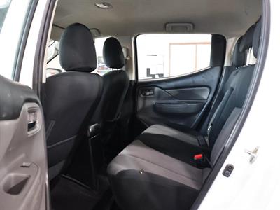 2017 Mitsubishi Triton - Thumbnail