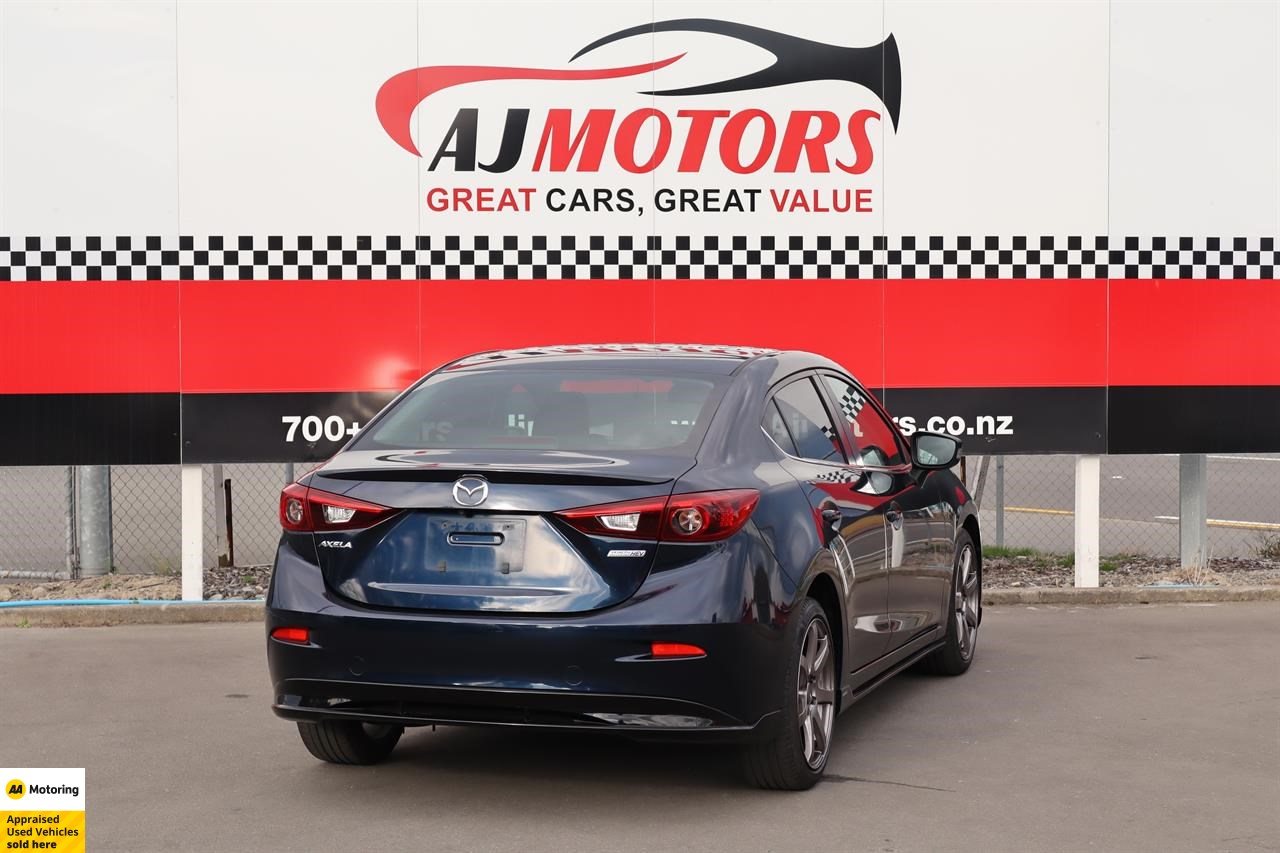 2015 Mazda Axela