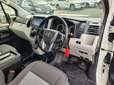 2021 Toyota Hiace - Thumbnail