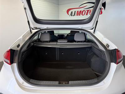 2022 Hyundai IONIQ - Thumbnail