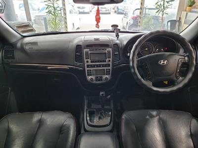 2009 Hyundai Santa Fe - Thumbnail