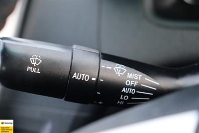 2014 Toyota Sai - Thumbnail