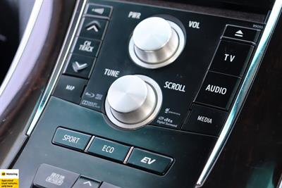 2014 Toyota Sai - Thumbnail