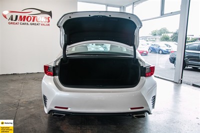 2016 Lexus RC300h - Thumbnail