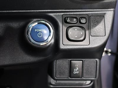 2015 Toyota Aqua - Thumbnail
