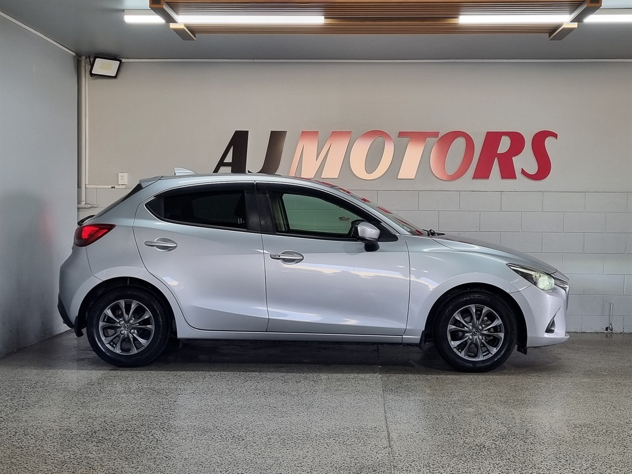 2017 Mazda Demio