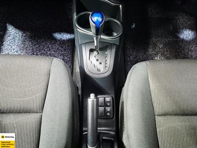 2017 Toyota Aqua - Thumbnail