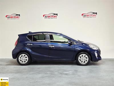 2017 Toyota Aqua - Thumbnail