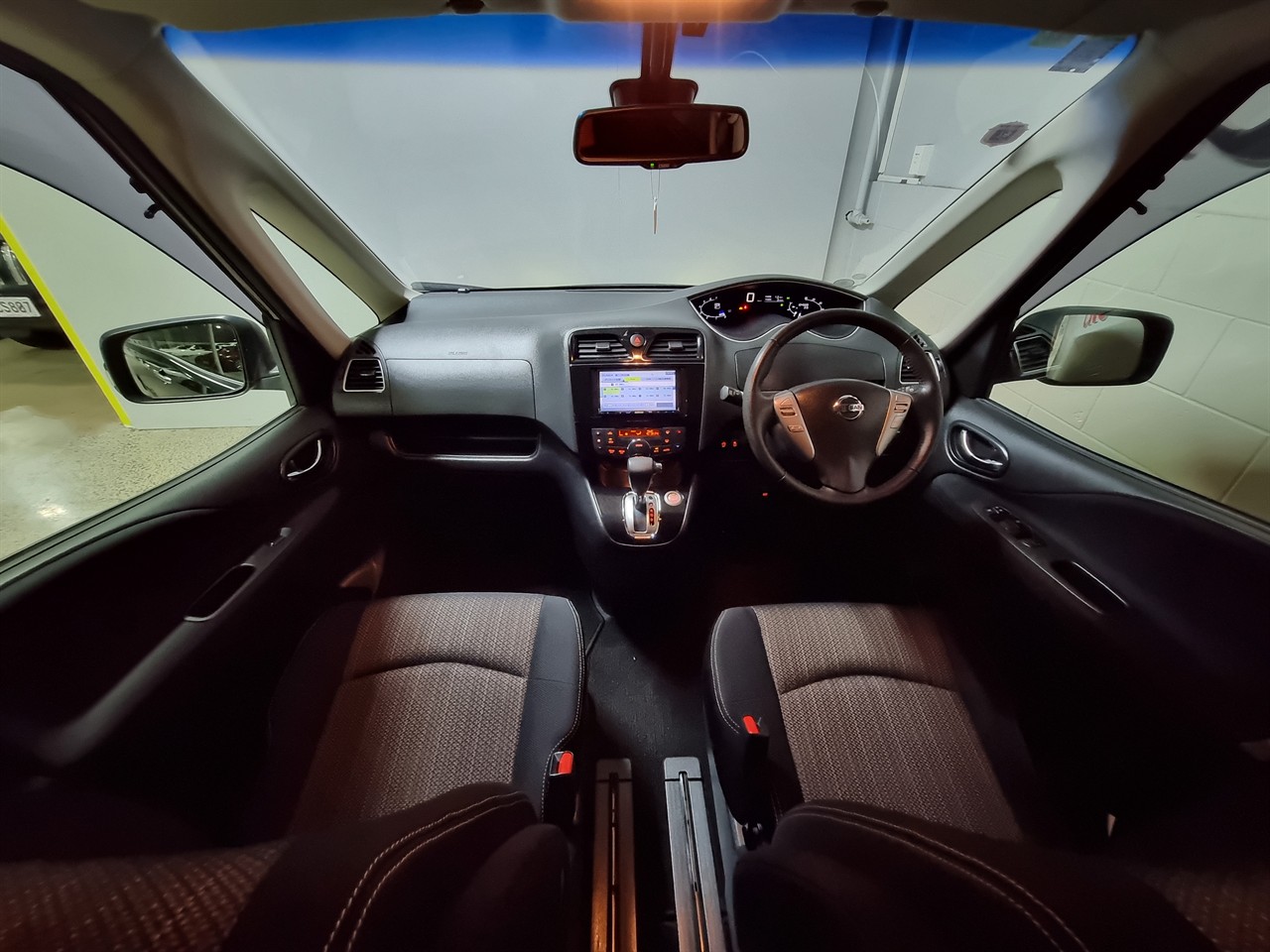 2015 Nissan Serena