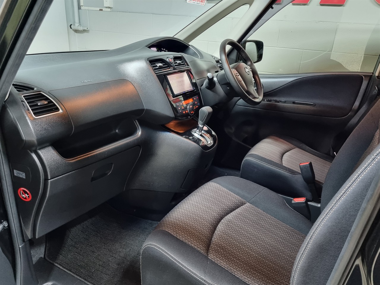 2015 Nissan Serena