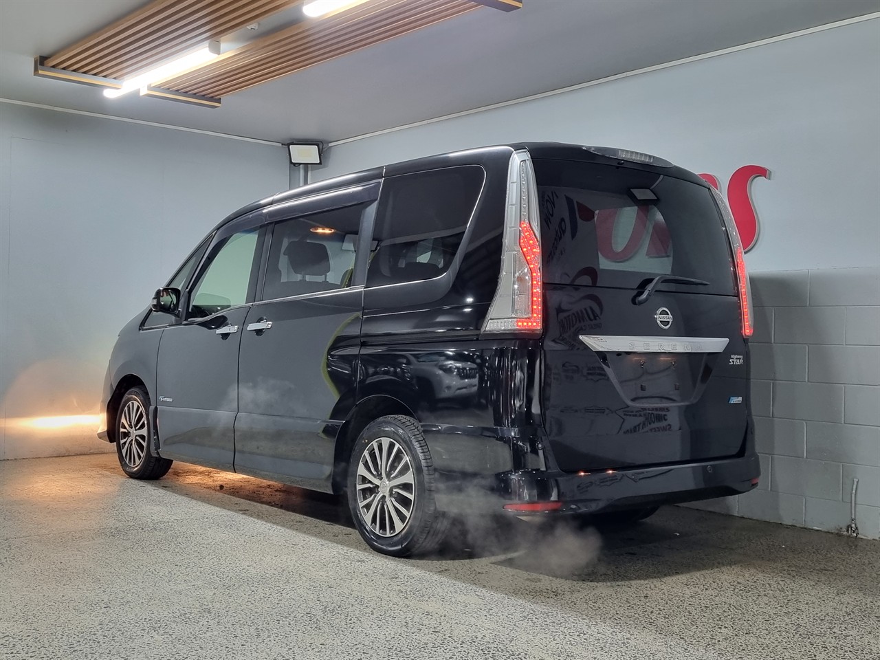 2015 Nissan Serena
