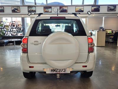 2014 Suzuki Grand Vitara - Thumbnail