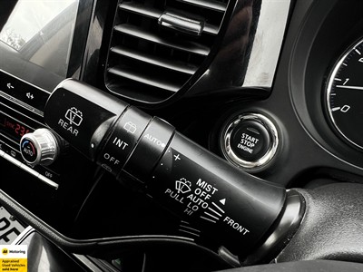 2022 Mitsubishi Outlander - Thumbnail