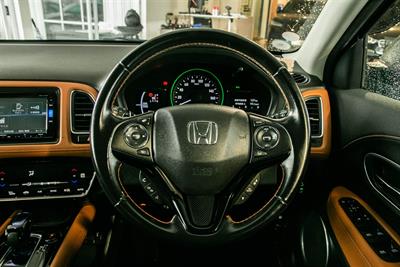 2017 Honda Vezel - Thumbnail