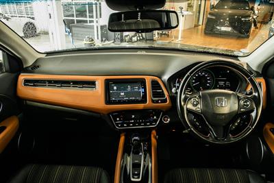 2017 Honda Vezel - Thumbnail