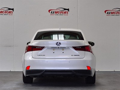 2014 Lexus IS - Thumbnail
