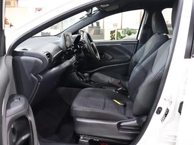 2021 Toyota Yaris - Thumbnail
