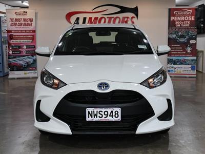 2021 Toyota Yaris - Thumbnail