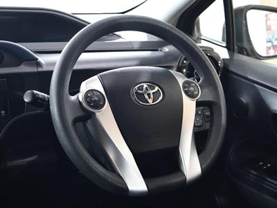 2015 Toyota Aqua - Thumbnail