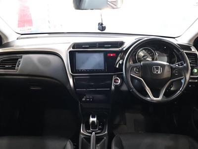2015 Honda Grace - Thumbnail