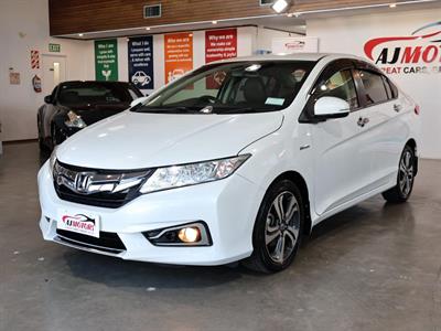 2015 Honda Grace - Thumbnail